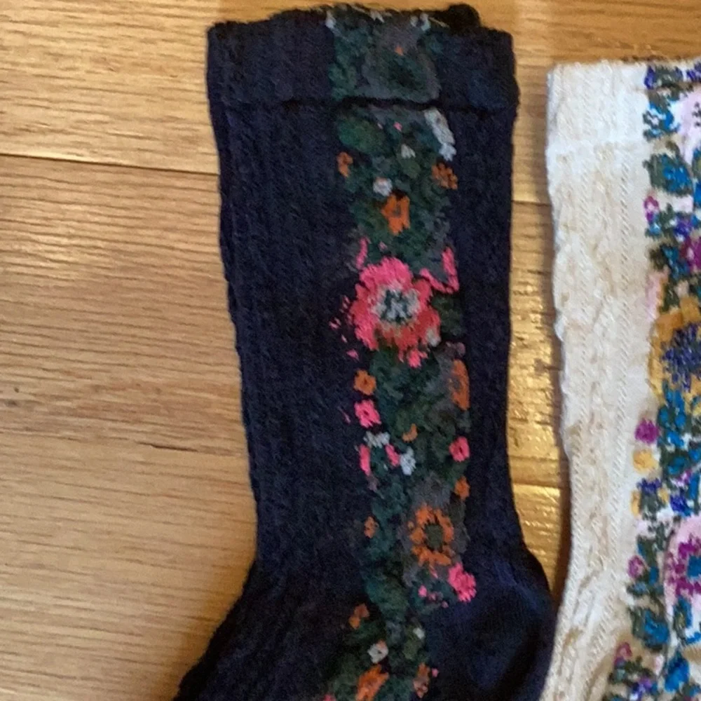 B1G1FREE Set of 2 pair of intricately knit and brightly embroidered socks